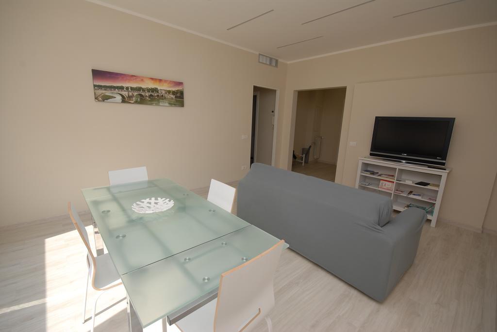 Rhome Moricca 5 *