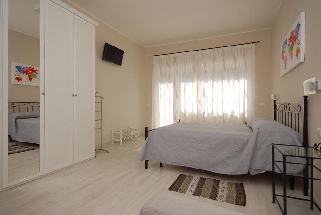 Rhome Moricca 5 Rom